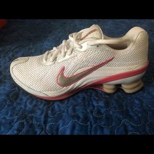 Women’s Nike Shox Vivify